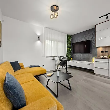 Villa In Pula Near Hidrobaza