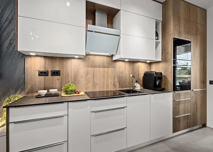 Villa In Pula Near Hidrobaza *