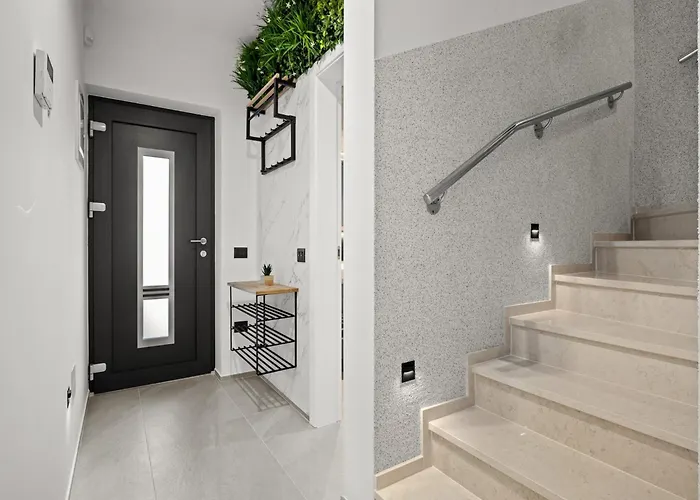 Villa In Pula Near Hidrobaza